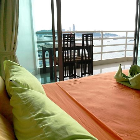 View Talay 6 Suite Apartments Pattaya Exteriör bild