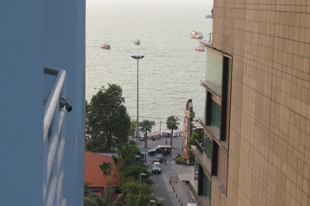 View Talay 6 Suite Apartments Pattaya Rum bild