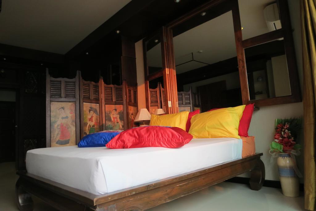 View Talay 6 Suite Apartments Pattaya Exteriör bild