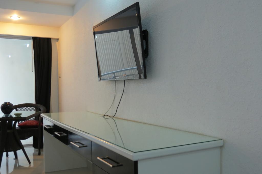 View Talay 6 Suite Apartments Pattaya Exteriör bild