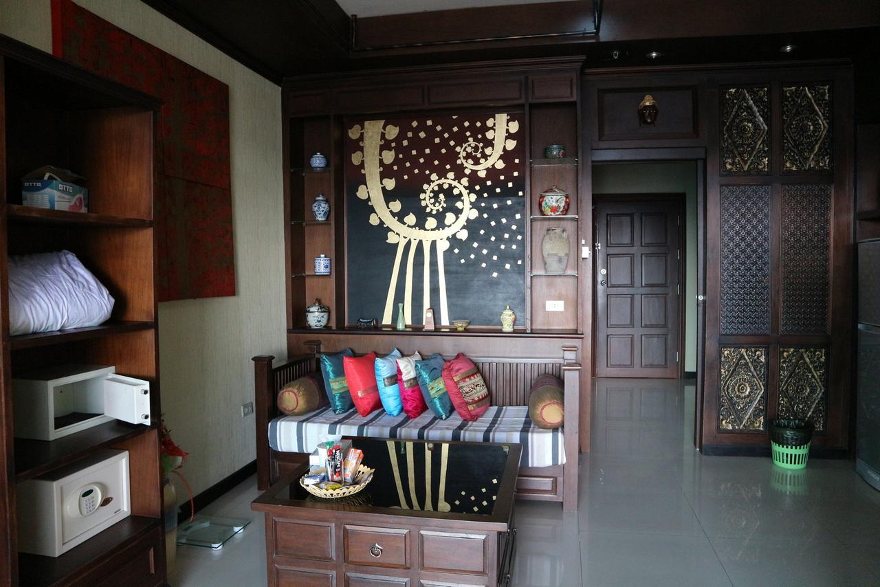 View Talay 6 Suite Apartments Pattaya Exteriör bild