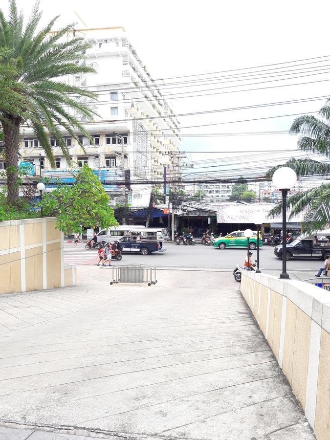 View Talay 6 Suite Apartments Pattaya Exteriör bild